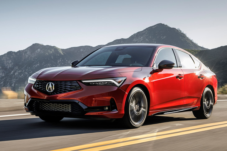 2023年のアキュラの好調をけん引し、同年の北米カー・オブ・ザ・イヤーにも輝いた新型「インテグラ」。お察しのとおり、その中身は現行型「ホンダ・シビック」だ。