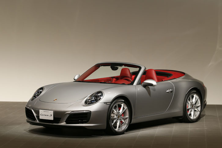 ポルシェ911カレラSカブリオレ（7AT）