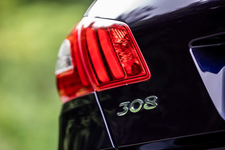 プジョー308アリュール