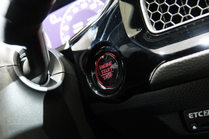ホンダ・シビックEX（エンジンスタートスイッチ）