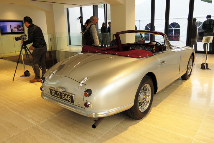 アストンマーティンDB2 DHC