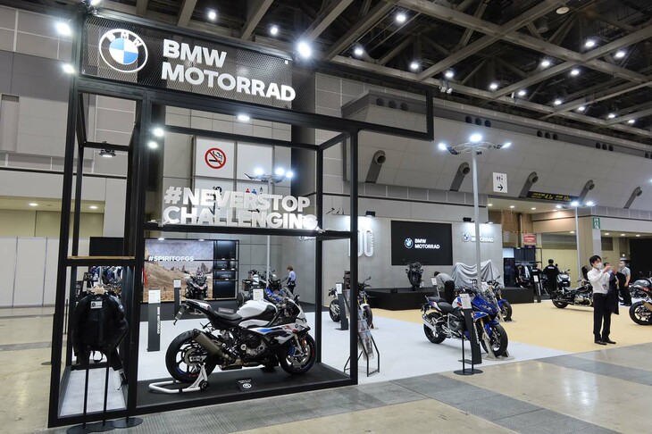 BMWブースの様子。