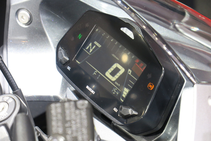 スズキ・ジクサーSF250