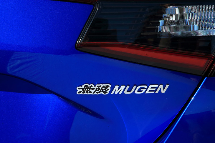 無限は、歴史ある二輪レース「マン島TTレース」に長らく電動バイクで挑戦してきた。電動パワートレインが今より普及すれば、そのノウハウも生かされるようになるのかもしれない。