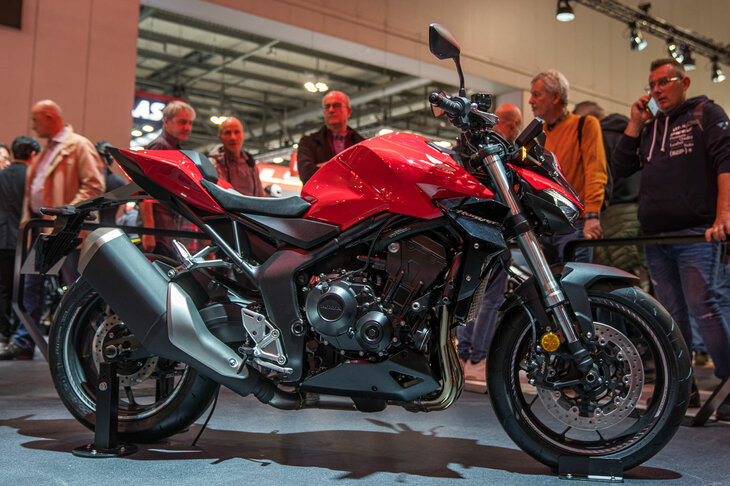 ここからはホンダ車を一挙紹介。まずはネイキッドモデルの旗艦機種として、2024年に欧州で発売予定の「CB1000ホーネット」。（写真：河野正士）
