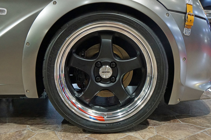 モデューロ ネオクラシック レーサー