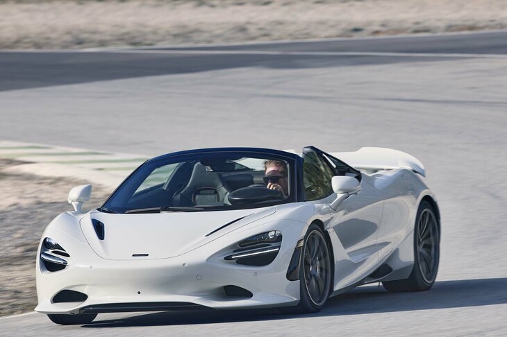 マクラーレン750Sスパイダー