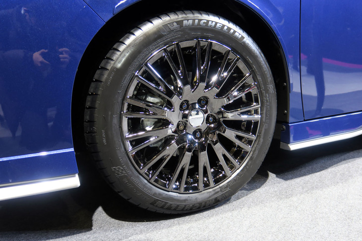 日産セレナAUTECHカスタマイズド