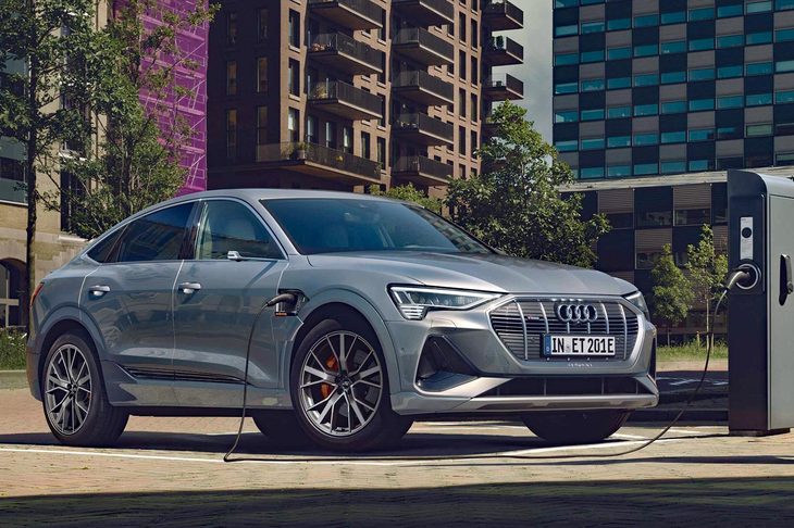 アウディ初のEV専用車となった「e-tronスポーツバック」。