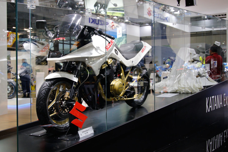 スズキのブースに展示された、1984年式「GSX750S」。