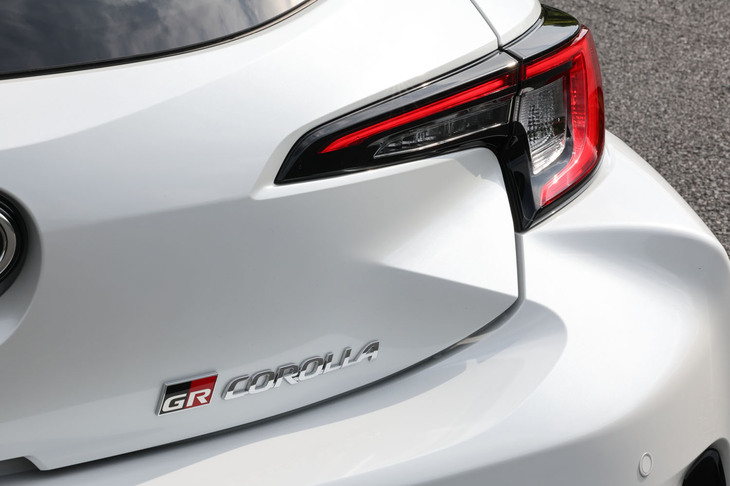 改良型「GRカローラ」は「RZ」のみのモノグレードで販売され、価格は8段AT車が598万円、6段MT車が568万円。今回は新たに設定された前者に試乗した。