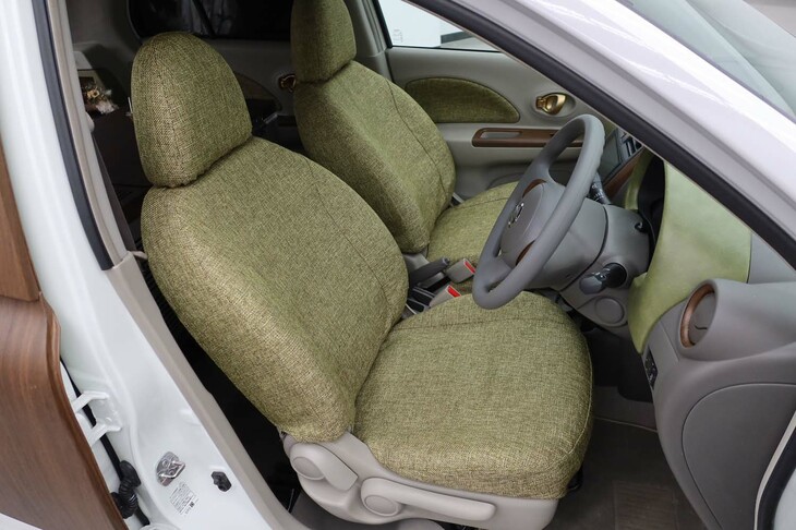 日産マーチ パティシエ コンセプト（フロントシート）