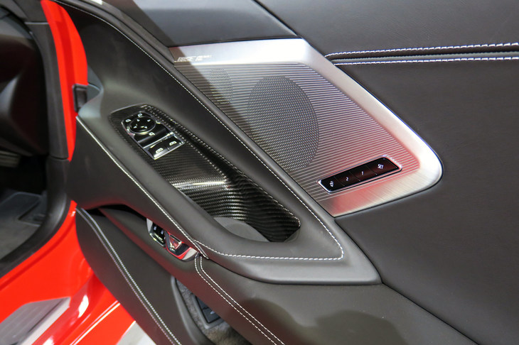 シボレー・コルベット3LT（ドアコンソール）