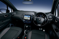 「ルノー・キャプチャー」にカンヌ映画祭の名を冠した限定車の画像