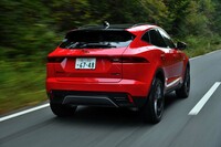 今回は300kmほどの道のりを試乗し、燃費は満タン法で11.2km/リッター、車載の燃費計で10.2km/リッターを記録した。