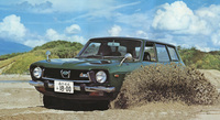 1972年に登場した「スバル・レオーネ エステートバン4WD」（写真は1974年モデル）。1.4リッターのフラット4を積む。
