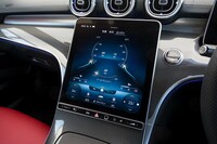 センターディスプレイにはブーストメーターとトルク＆パワーメーターを表示できる。