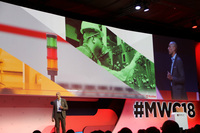 「トヨタから学んだものは、生産ラインをいつでも誰でもストップできること」と強調するマカフィーのヤングCEO。