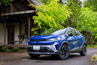 ルノー・キャプチャー エスプリ アルピーヌ フルハイブリッドE-TECH