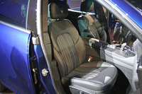 マセラティが初のSUV「レヴァンテ」を発売の画像