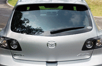 写真をクリックするとシートが倒れるさまが見られます。（S）
	 