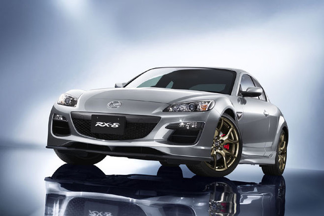 「マツダRX-8」最後の特別仕様車「SPIRIT R」。2011年11月24日に発売される。