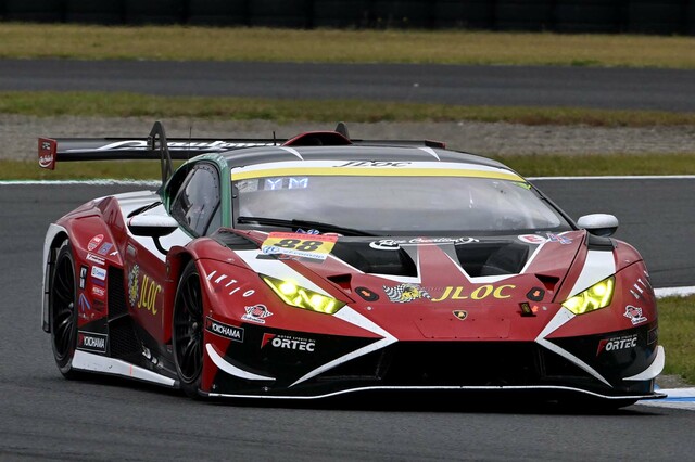 SUPER GT最終戦でNo.36 au TOM'S GR Supraが勝利 2023年シーズン