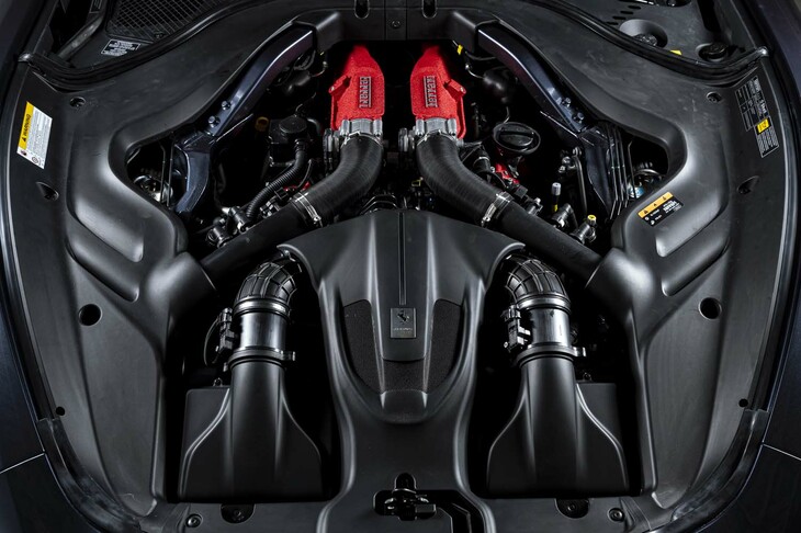 フェラーリ・ローマ スパイダー（3.9リッターV8ツインターボエンジン）