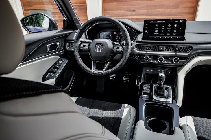 ほった「『インテグラ タイプS』なら、左ハンドルのMT車でヒール＆トウをキメられそうですね」　
	清水「なにせ中身は『シビック タイプR』だからねぇ」
