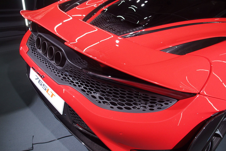 マクラーレン765LT（リアウイング）