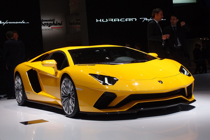 ランボルギーニ・アヴェンタドールSクーペ