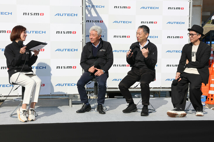 日産モータースポーツ＆カスタマイズの開発者によるトークショーには、カスタマイズ開発実験部 第1実験評価グループの主担／シニアエキスパートドライバーである高澤 仁氏、カスタマイズプロジェクト統括部 NISMO CARSプロジェクト統括グループの主担である成富健一郎氏、カスタマイズデザイン部 デザインマネジャーである山本賢司氏の3人が参加（写真左側より順番）。自分たちの手がけた多くのクルマが“里帰り”してくれるうれしさなどを語った。