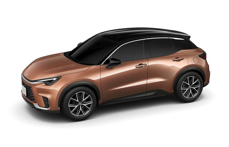 「レクサスLBX」のボディーカラーは全9色。それに加えて、写真のようなバイトーンカラーも設定される。