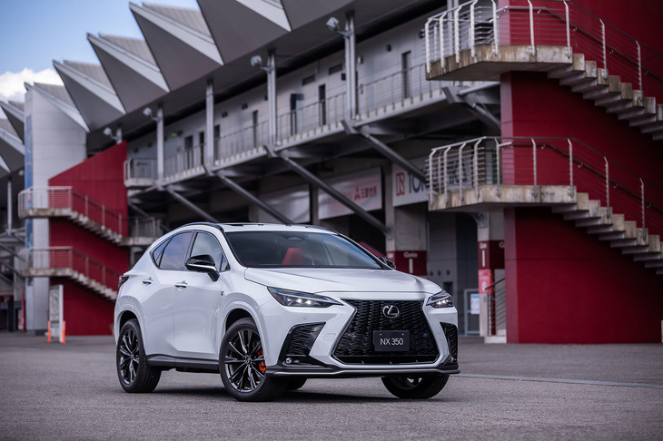 NX350“Fスポーツ”（エクステリア）