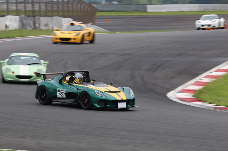 走行会「ロータスクラブマン」に出走した「3イレブン」（2017年）。ドアすら持たない、ロータスのロードカーで最もピュアな存在だ。