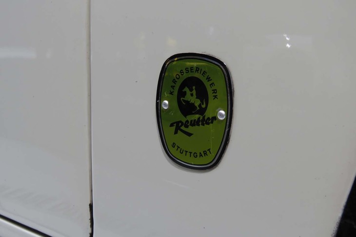 ポルシェ356Bカブリオレ（エンブレム）