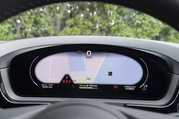 全面にマップを表示することもできる。これではタコメーターが見えなくて不満という人には……