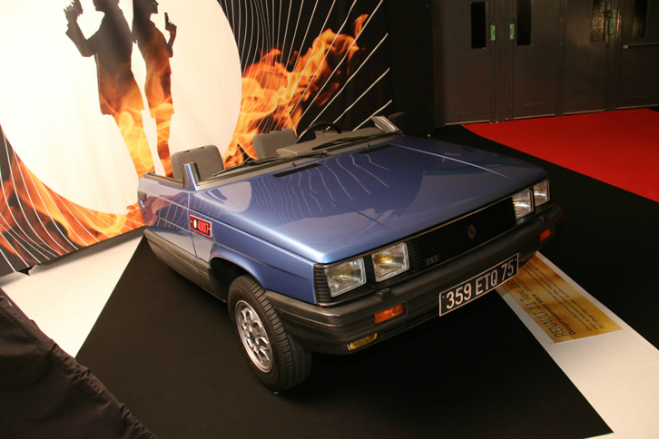 ルノーが所蔵する1985年「ルノー11」のタクシー。『007 美しき獲物たち』（1985年）に登場。