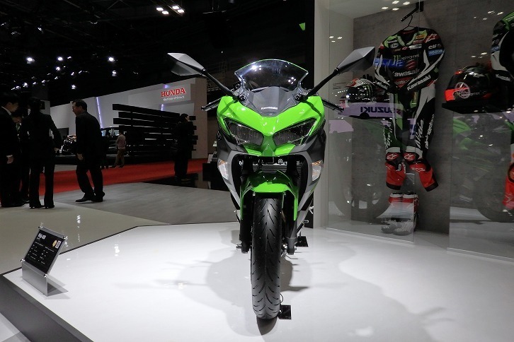 カワサキ・ニンジャ400（海外向けモデル）