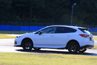 STIは「インプレッサSTI Sport」のFF車を、STI Sportシリーズのエントリーモデルと位置づけているが、同車は4WD車にはない操る楽しさを持ち合わせたモデルとなっていた。