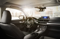 「レクサスCT」がマイナーチェンジ　内外装をリファインの画像