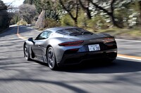 マセラティでは「MC20」の追加ラインナップとして、オープントップモデルやフル電動モデルも計画しているという。