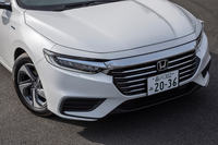 2018年3月のニューヨークショーで初公開された新型「インサイト」。「刀をモチーフにした」というフロントグリルのメッキのバーが、日本仕様の特徴だ。