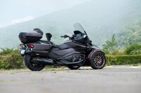 カンナム・スパイダーRTシートゥースカイ（6AT）【レビュー】の画像