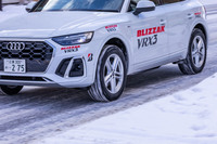 雪道の路面コンディションは一定ではない。一度溶け出した雪が再度凍結し、断続的に氷の凸凹が現れるような路面でも、安心してハンドルを握ることができた。