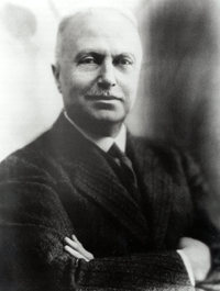 ジョバンニ・アニエッリ（1866-1945）　フィアット創業者のひとりであり、1902年に同社の代表取締役に就任。第2次世界大戦が終了するまで経営の舵を取り続けた。