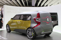 堅実なルノー、浮世離れしたブガッティ【フランクフルトショー2011】の画像