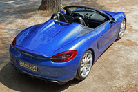 2015年4月のニューヨークオートショーでお披露目された「ボクスター スパイダー」。日本では4月15日に予約受注が開始された。車両価格は1012万円。
    