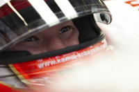 ティモ・グロックの代役、という立場以上のパフォーマンスをみせた小林可夢偉（写真）。予選12番手から2ストッパー組を牽引し、ピットストップのタイミングで一時は3位を走行。デビュー2戦目で6位完走、早くも得点し、来季のシートにまた一歩近づいた。チームメイトのヤルノ・トゥルーリは若き日本人ドライバーの影に隠れこのレース7位。トヨタはフェラーリとBMWに挟まれたコンストラクターズランキング5位に終わった。（写真＝Toyota）