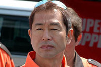 審査員長を務めるのが土屋圭市、いわずと知れた“ドリキン”である。